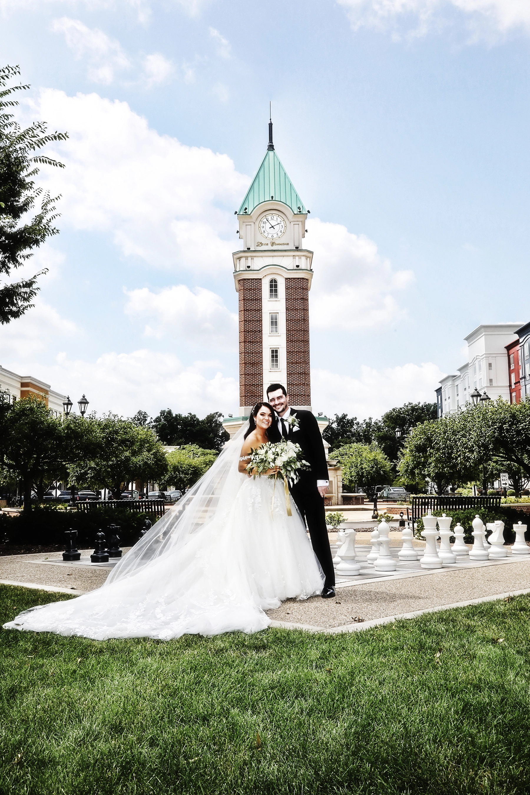 hilton garden inn perrysburg levis commons wedding photographer